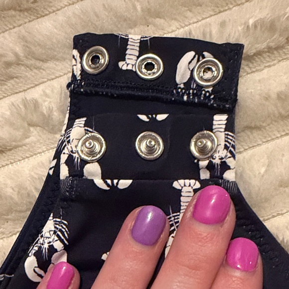 🚨Vineyard Vines🚨 Navy Lobster Print Kids Swim One Piece - Picture 4 of 4